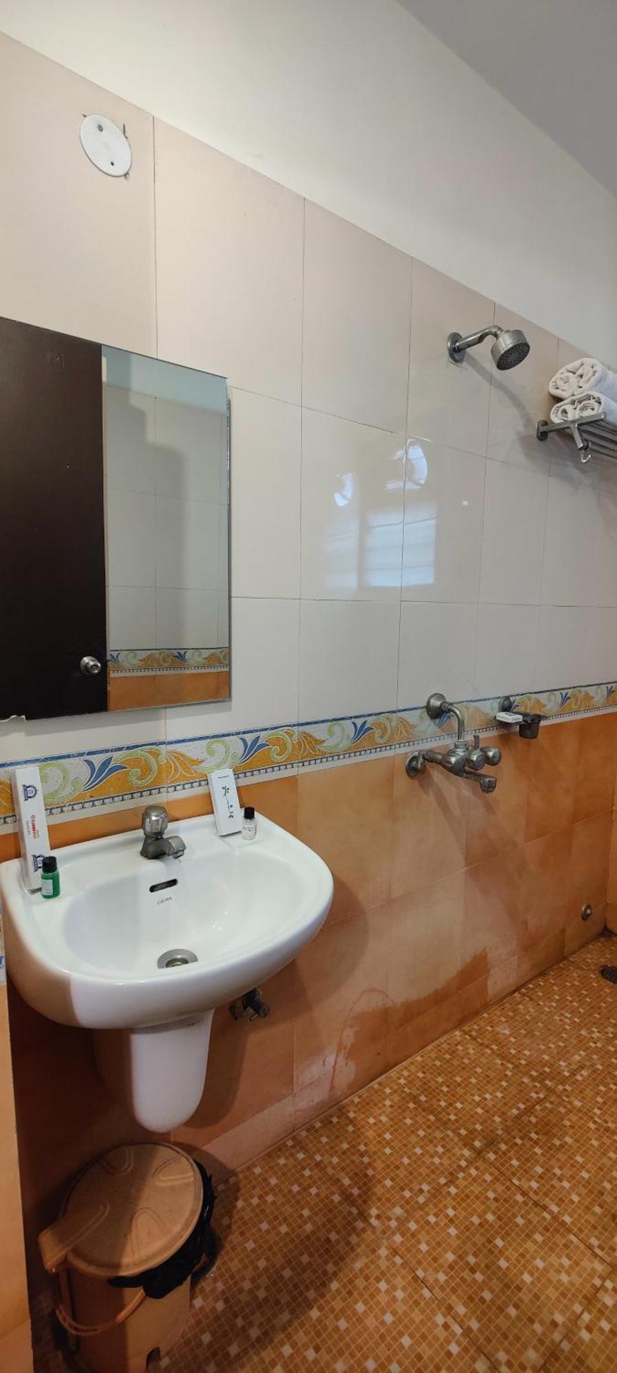Hotel Krrish Inn - Ameerpet, Haiderabad Buitenkant foto